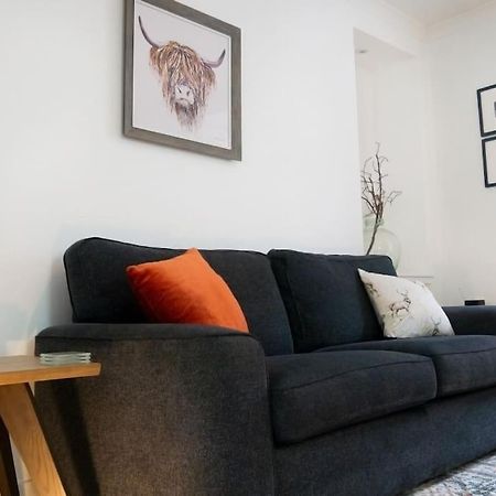 Central 2 Bedroom Luxury Home Close To River Ness Инвернес Екстериор снимка